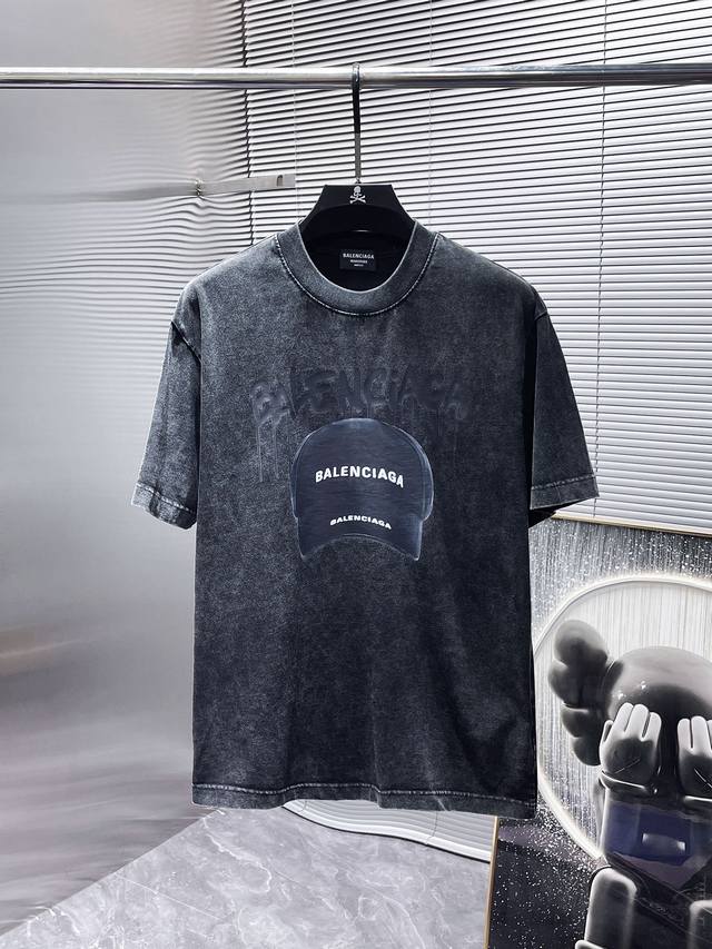 巴黎世家 Balenciaga 2024Ss新款 半袖 体恤 短袖 圆领t恤 高端版本 专柜定制面料 透气舒适度高 细节无可挑剔 品牌元素设计理念 体现高品质